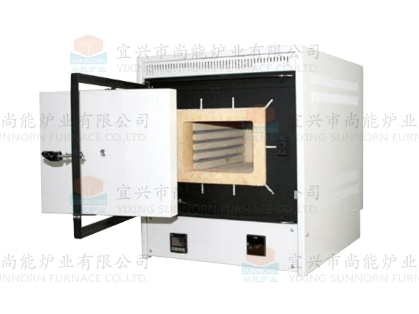 1200℃高鋁爐膛常規(guī)側(cè)開門箱式爐 1200℃高鋁爐膛常規(guī)側(cè)開門箱式爐